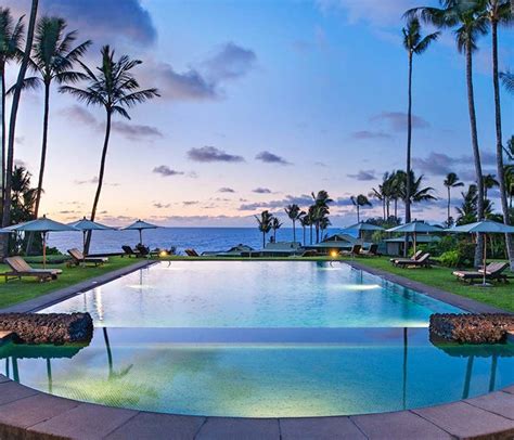 Hawaiis Most Amazing Hotel Pools