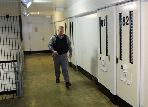 Texas Death Row Inmates Sue State Over Solitary Confinement Hppr