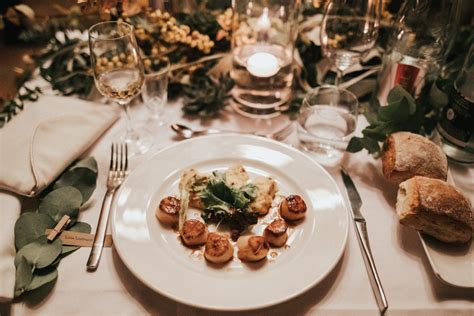 And items for food arranged by. 4 IDEAL TIPS ON HOW TO PLAN AN FANCY DINNER PARTY - Ideal ...
