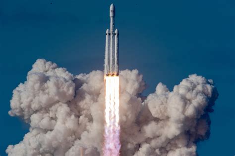 Success Spacex Launches Falcon Heavy Rocket On Historic Maiden Voyage Space