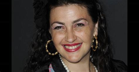 She is best known for her role in tony gatlif's film gadjo dilo. Rona Hartner à l'inauguration de l'After-Work Grant's Live ...