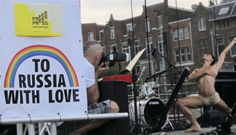 dutch activists protest anti gay law