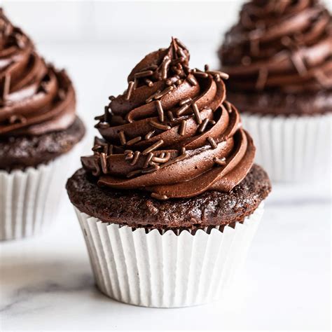 The Best Chocolate Cupcakes Handle The Heat