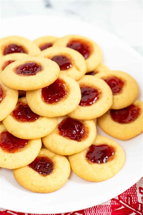 Thumbprint Pudding Cookies With Jam