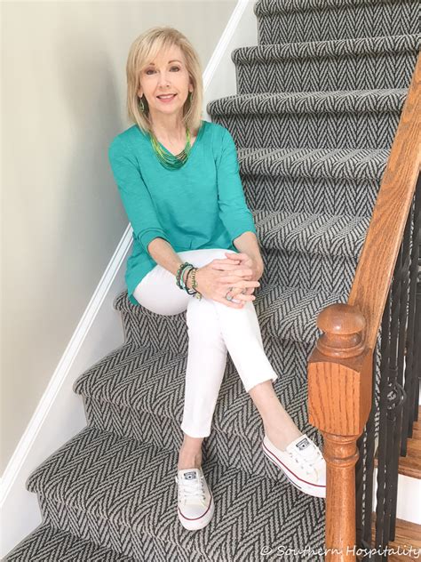 There are very few home design blogs that can compete with decoholic the blog has inexpensive ideas on how to decorate and redesign your home without any hassles whatsoever. Fashion over 50: Spring Green Top - Southern Hospitality