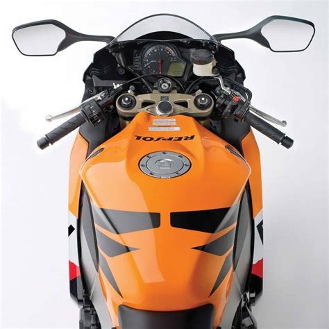 This is a review of modifications honda cbr honda cbr 150 rr to street fashion from purwodadi. 2012 Honda CBR 150 R Repsol Edition | Top Speed