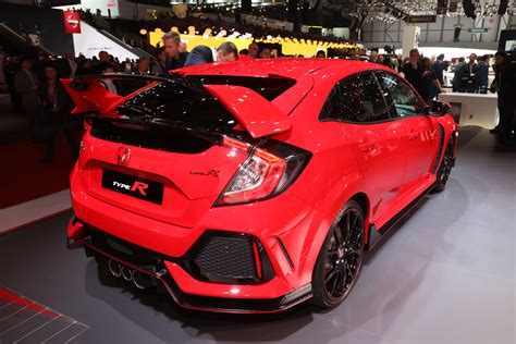Honda civic type r pricing and which one to buy. Jamaican Tuner 7th Gear: The Honda Civic Type-R