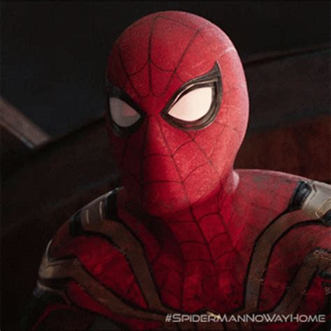 Staring Peter Parker Gif Staring Peter Parker Tom Holland Discover Share Gifs Peter