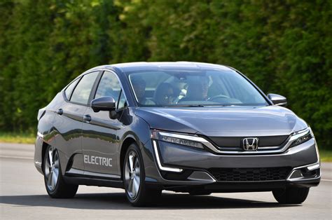 Discover how the honda e delivers performance and comfort for a new way of driving. Honda Urban EV concept due next month as first of two ...