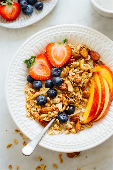 I found one in my seemingly endless stash of recipes and cook books. Healthy Homemade Granola Recipe - Oil-Free, Vegan ...