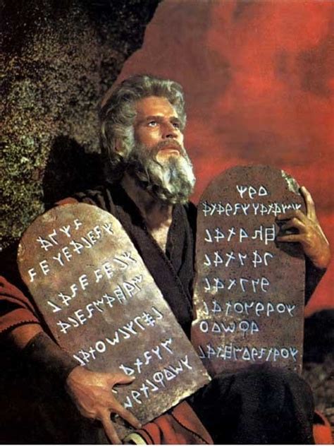 CONOCE LA BIOGRAFÍA E HISTORIA DE MOISÉS