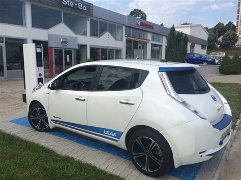 Mariann váltott és el is mesélte, hogy miért elektromos autók: Elektromos autó villámtöltő Pécsen - Villanyautósok