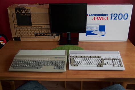 Amiga 1200 Vs Atari Falcon Old Computers Tech History Commodore
