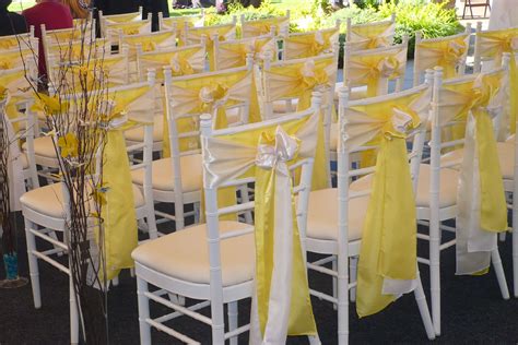 Our wedding chair sashes and wedding chair bands are an excellent way to add color and style to your chairs that compliment your linens. Yellow/White Wedding Chair Sashes | Yellow wedding ...