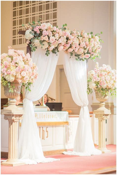 wedding decoration ideas indoor ceremony backdrop #weddingdecoration #