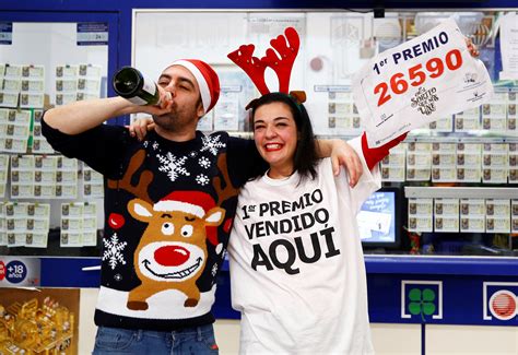 el número 26 590 premiado con el gordo en la lotería de navidad española