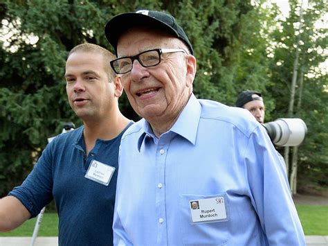 Caught On Tape Rupert Murdoch Apologises For Slur On Met Police In