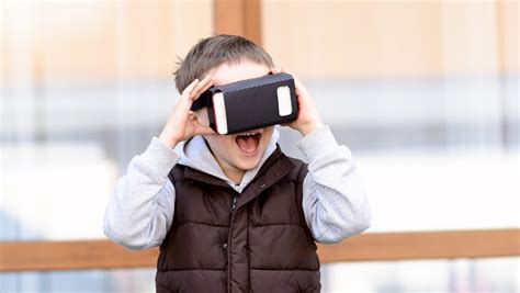 Are Virtual Reality Headsets Safe For Kids Cbs News