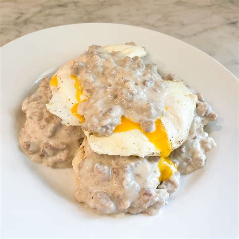 The Best Southern Biscuits And Gravy Recipe Ever Hey Linz