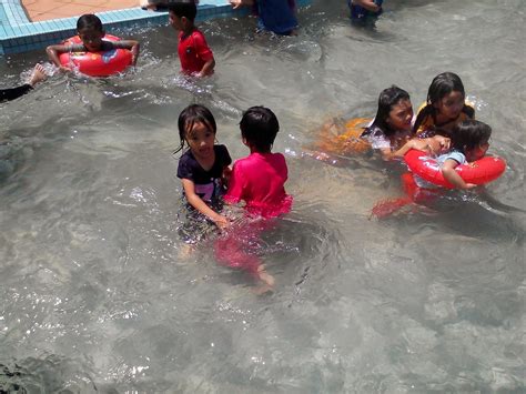 6 cara melakukan treatment air kolam renang. Kolam renang Kompleks Kejiranan Precint 9, Putrajaya ...