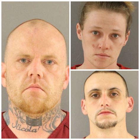 3 arrested at knoxville motel with guns drugs and cash