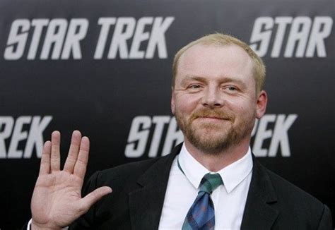 Star Trek Star Simon Pegg Retracts Sci Fi Dumbing Down Claims And Is