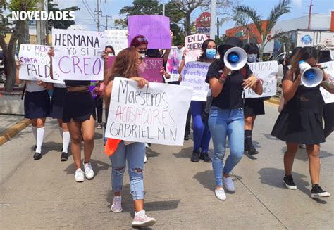 Alumnas De Bachilleres En Playa Del Carmen Protestan Contra Presunto Acoso Sexual De Maestros