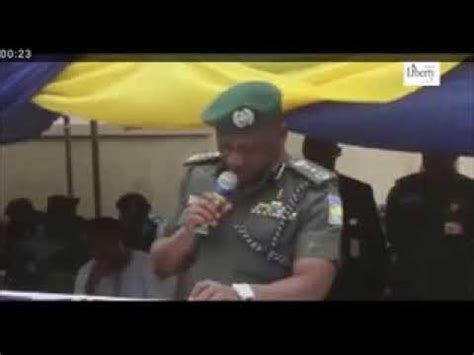 What A National Disgrace As Nigerian IG Of POLICE Fumble Couldn T Read