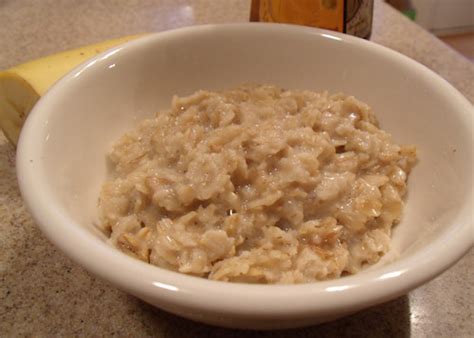 Each version is perfectly filling and full of flavor. Oatmeal with Bananas, Walnuts and Honey