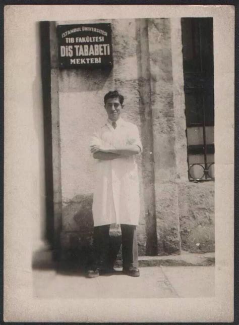 Peki türkiye'de diş hekimliği okumak istiyorsanız kaç yıl bu bölümde okumalısınız. diş hekimliği fakültesi - uludağ sözlük