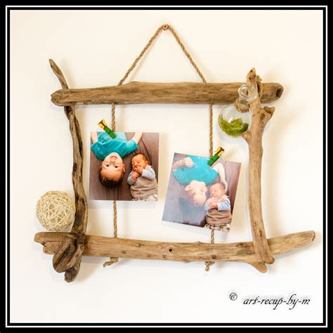 Check spelling or type a new query. Cadre photo bois flottés, flacons de nature et boule de ...