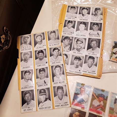Free gifts with orders $100+. LOT OF VINTAGE BASEBALL CARDS - Big Valley Auction