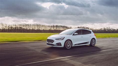 Mountune Boosts New Ford Focus St To 330hp