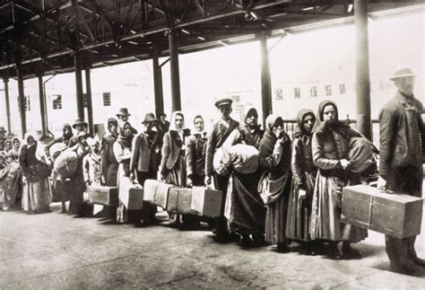 A Portrait Of Ellis Island And Tabloid Fodder The New York Times