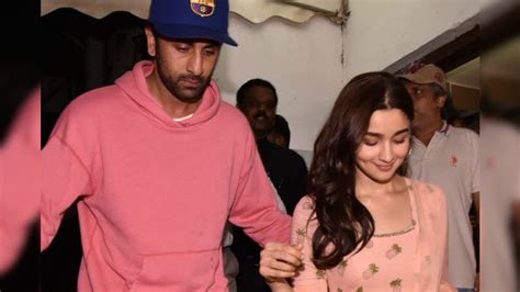 Candid Couple Alia Bhatt Gets Clicked By Ranbir Kapoor Yet Again See Pic