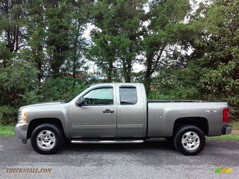 2013 Chevrolet Silverado 1500 Lt Extended Cab 4x4 In Graystone Metallic