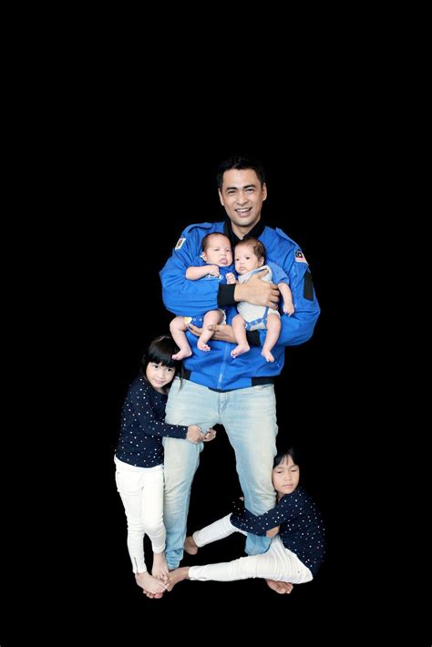 Sheikh muszaphar shukor al masrie bin sheikh mustapha (born 27 july 1972) is a malaysian orthopaedic surgeon and the first malaysian astronaut. My Way of Parenting by YBhg Dato' Dr Sheikh Muszaphar ...