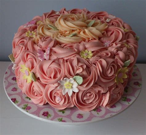 Pin By Brenda Harris On Rose Cakes Rose Cake Rose Swirl Cake Rose