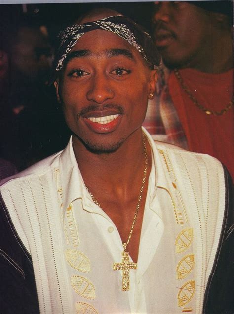 Pin By 𝔫𝔦𝔞 On Legends Tupac Pictures Tupac Wallpaper Tupac Makaveli
