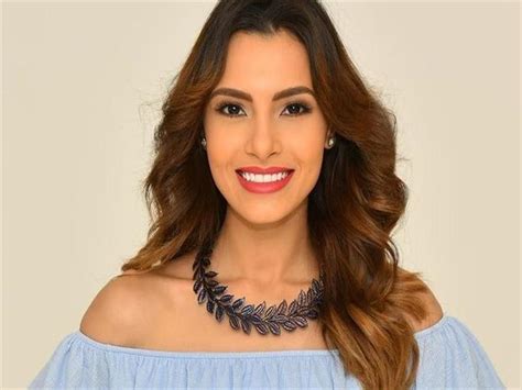 ضيفة برنامج ساعة وحده الفنانة شيماء سليمان مع علي نجم اشترك بالقناة لمحتوى جديد يوميا. صورة.. كارمن سليمان تهنئ شيماء سيف بزفافها | مصراوى