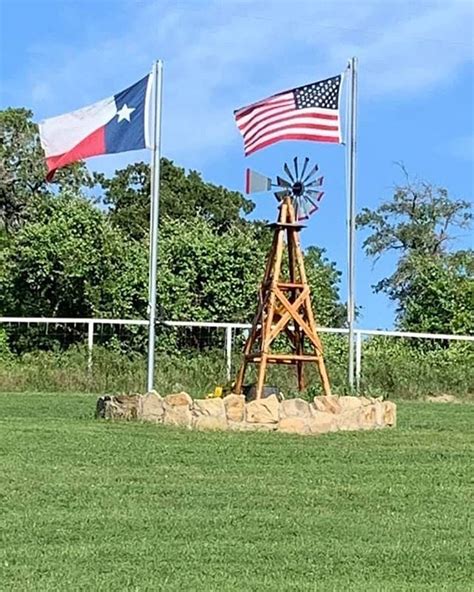 The Leigh Country Windmill Is Perfection Between The Texas