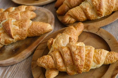 Enjoy them for breakfast or anytime of the day! CORNETTO (Italian Breakfast Classic | Italian breakfast ...