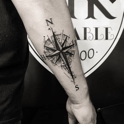 Compass Tattoo To Give You Direction [guide For 2023] Tattoo Stylist