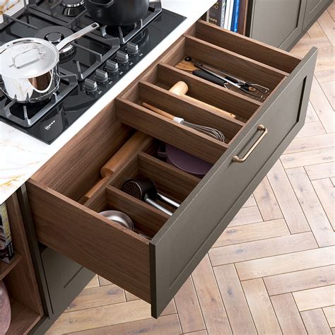 She says, i used the ikea inserts (the square felt organisers), but only put. Kitchen Drawers | Inserts & Cutlery Trays | Masterclass ...