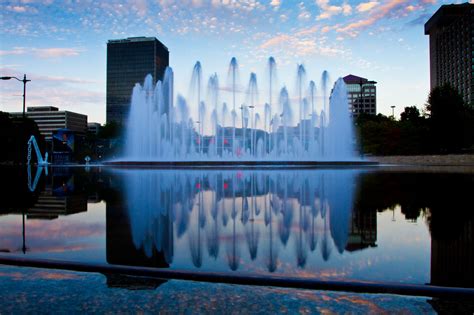 17 Most Mesmerizing Fountains In Kansas City Kansas City Art Kansas