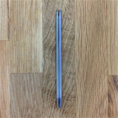 A knitting needle sizes chart and a knitting needle gauge can be a very handy tool in your knitting bag. ChiaoGoo Twist 5" Interchangeable Knitting Needle Tips