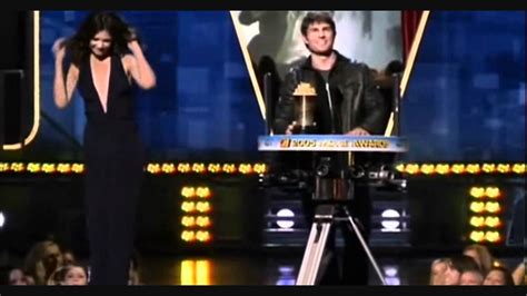 Katie Holmes And Tom Cruise Mtv Generation Award Tom Cruise Live
