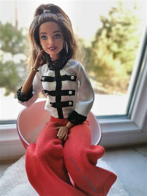 paula gsell adlı kullanıcının collectors barbie dolls panosundaki pin