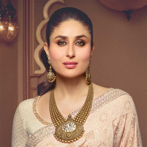 Kareena Kapoor Looks So Beautiful In Malabar Gold And Diamonds Jewellery