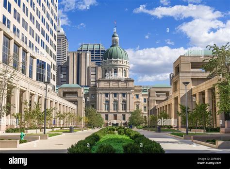 Indiana State Capitol Building In Indianapolis Indiana Usa Stock